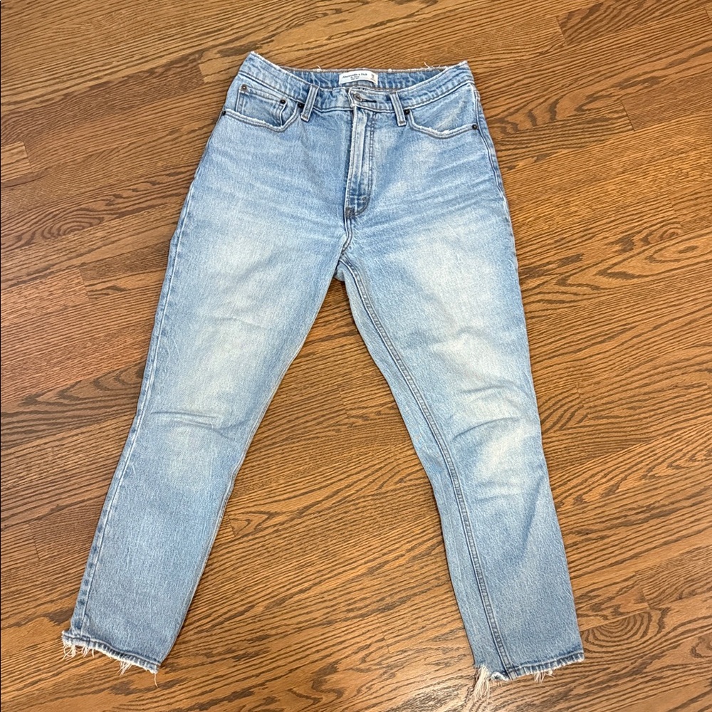 Abercrombie & Fitch Light Blue Cropped Jeans